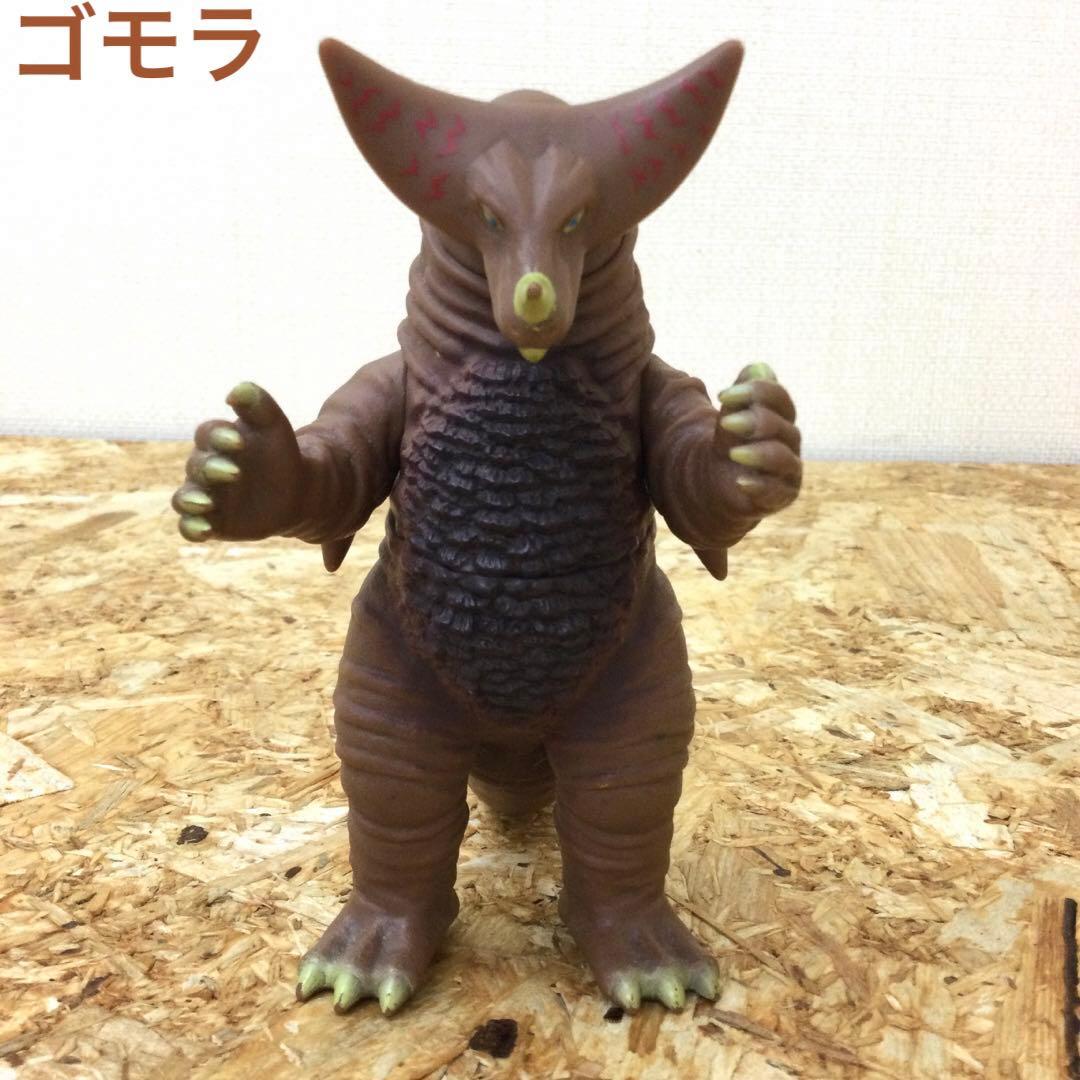 BANDAI ウルトラ怪獣　ソフビ人形　4体まとめセット　高さ12〜13cm