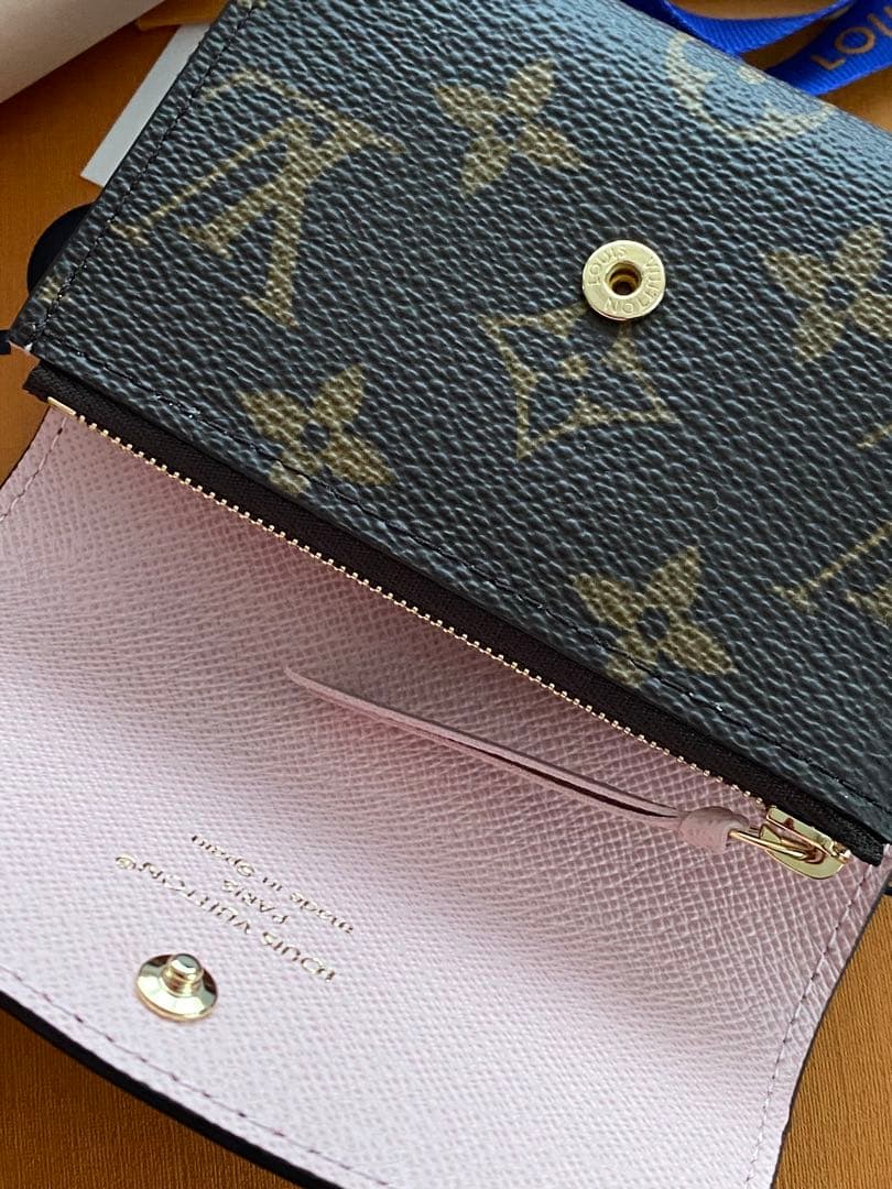 Louis Vuitton レザーケース