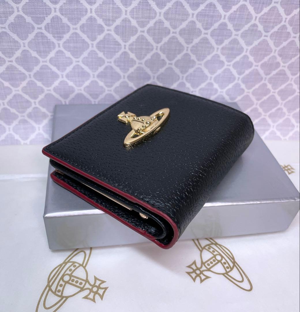 最新☆ショッパー付】高級感 ヴィヴィアン・ウエストウッド 折財布