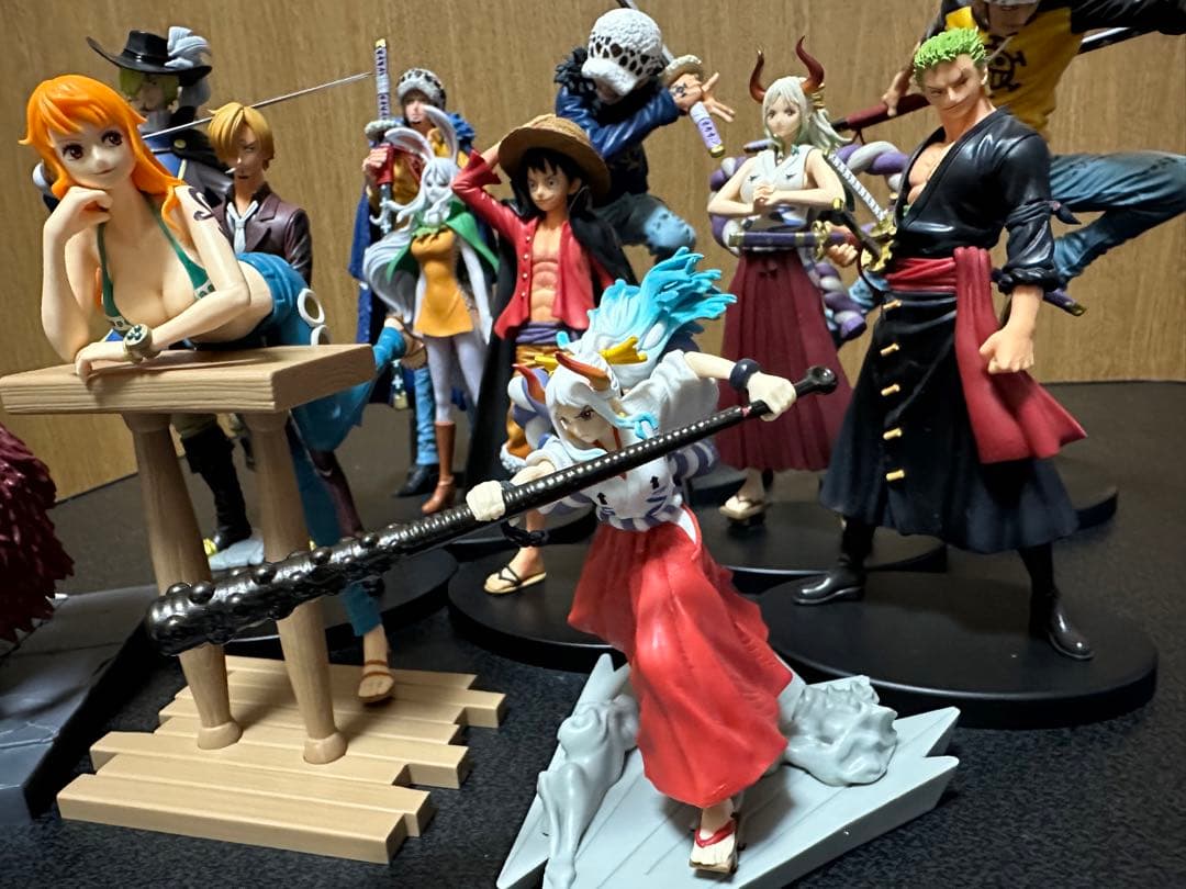 ワンピースフィギュア12点セット - メルカリ