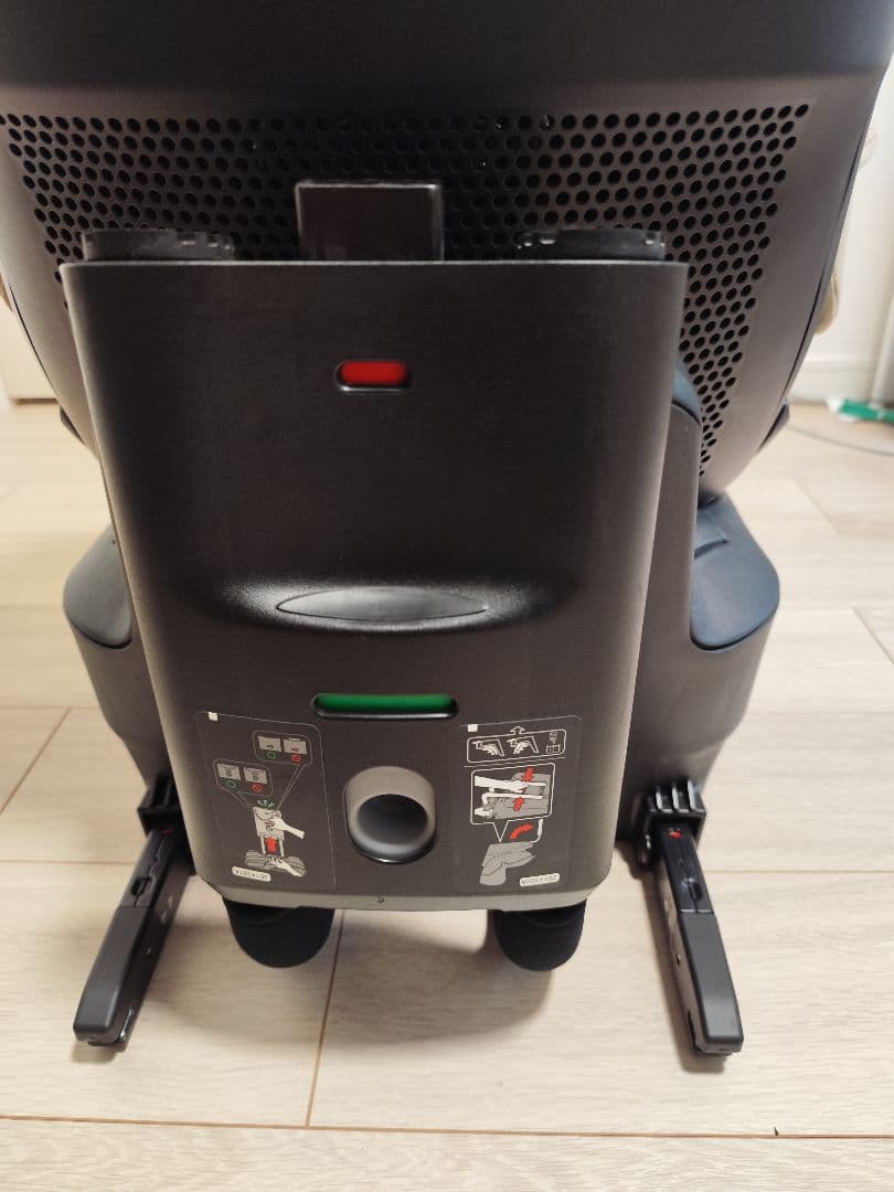 最終値下げ！​回転式チャイルドシート エールベベ クルットR ISOFIX対応