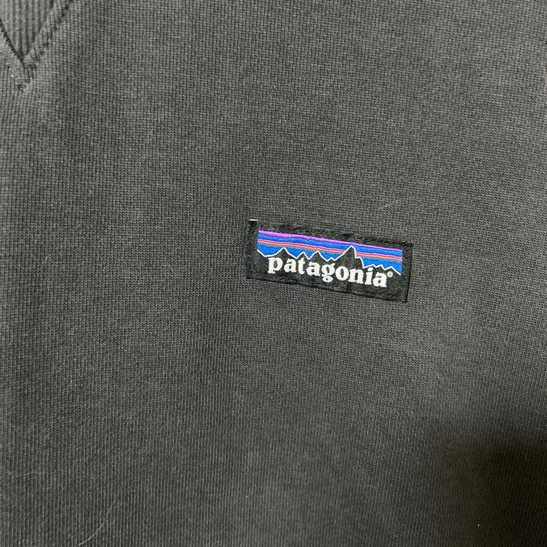 ひ*ー様 patagonia ブラック パーカー L