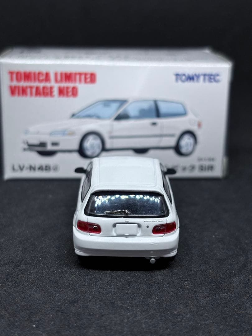 トミカリミテッドヴィンテージ LV-N48 ホンダ シビック SiR EG6 白