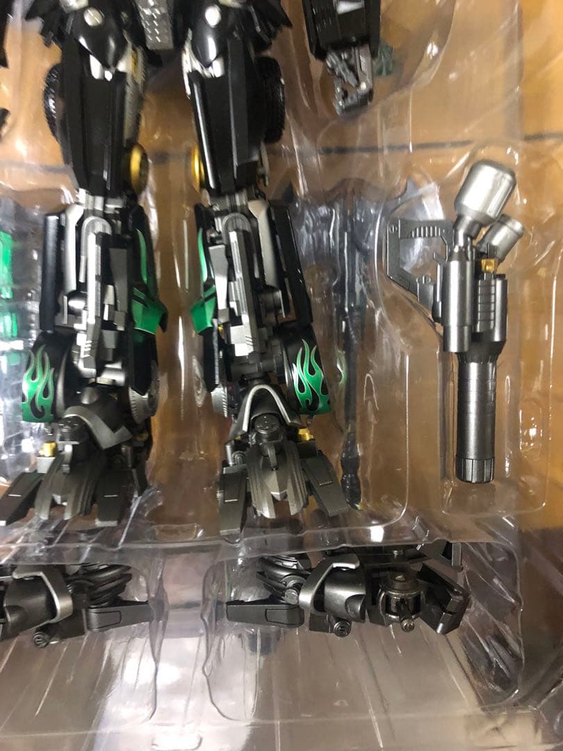 DLX同じサイズ　　ダークオプティマスプライム　ネメシスプライム