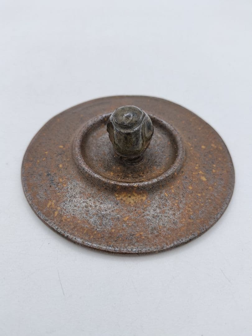 c528 水指 志戸呂 笹耳 広前心斉 替蓋付 遠州七窯