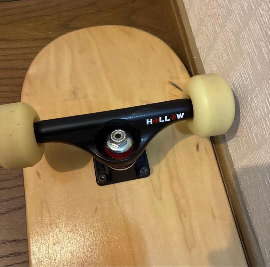 スケートボード　インディペンデント　スピットファイア