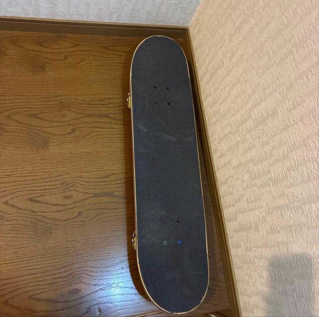 スケートボード　インディペンデント　スピットファイア