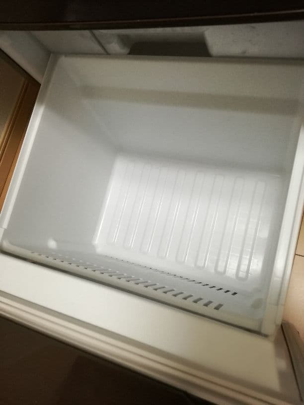 冷蔵庫　NR-B146W