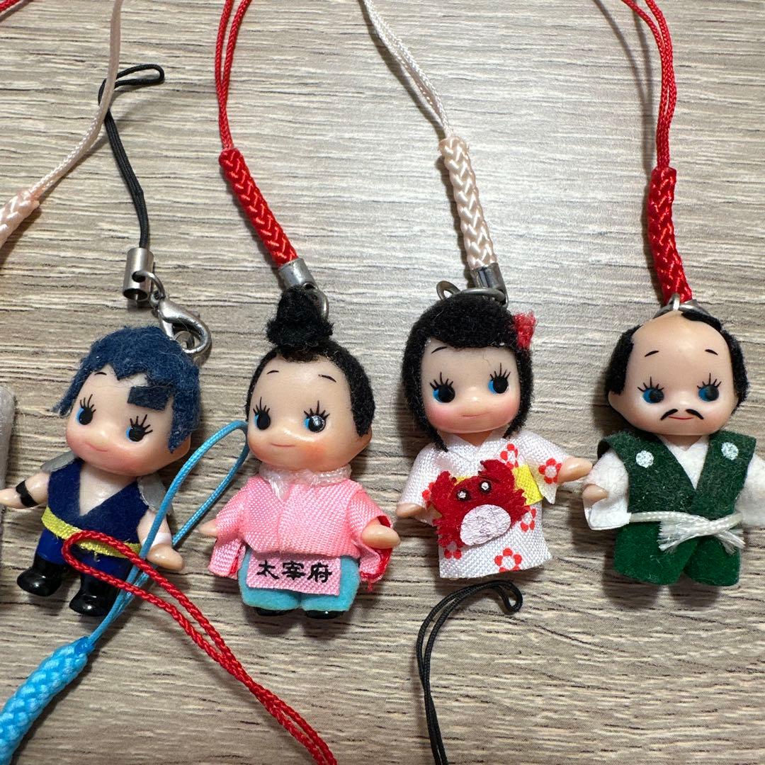 地域限定　キューピーストラップ33個セット