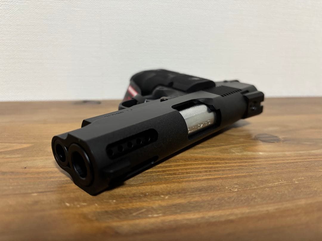 東京マルイ V10 Ultra Compact BLACK