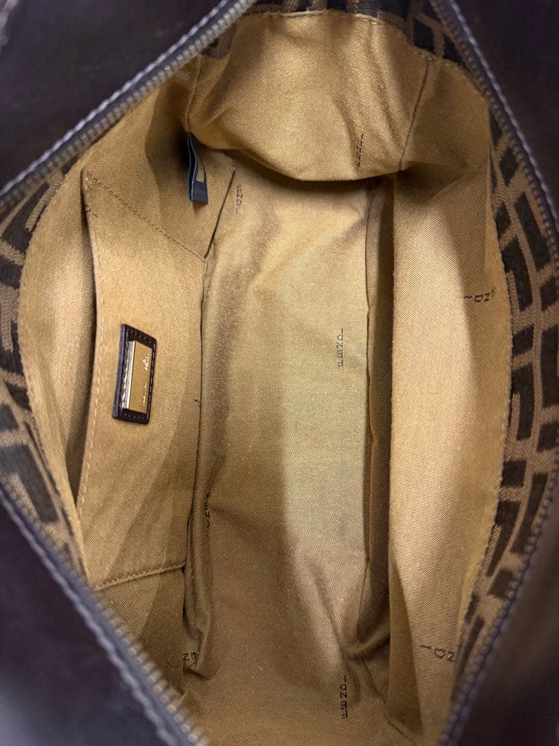 Fendi FFロゴショルダーバッグ