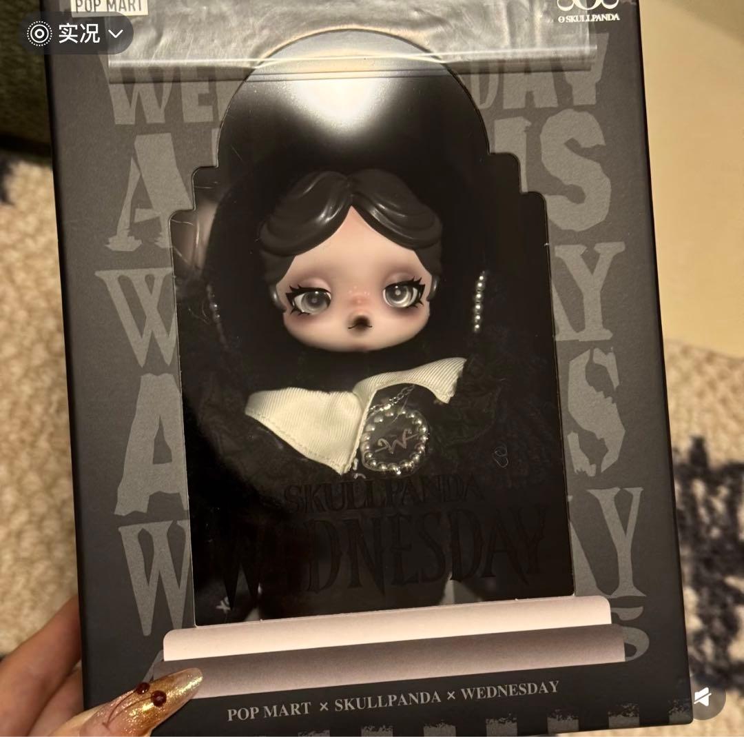 POPMART SKULLPANDA Wednesday NY限定 スカルパンダ - メルカリ