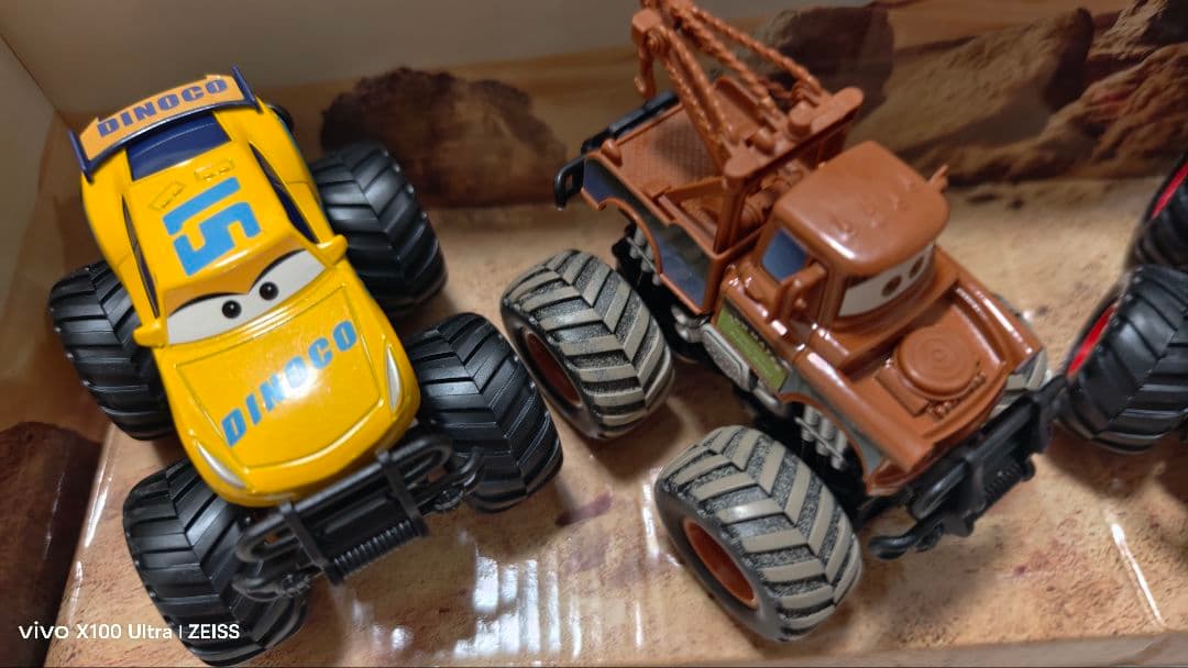 【激安】 カーズ モンスタートラック 4台セット ラミレス メーター ストーム