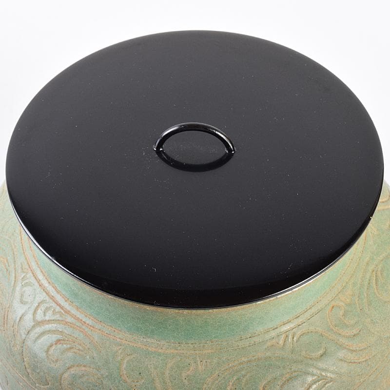 タイ古陶磁　緑釉　刻魚藻文水指　刻花文茶碗　時代箱付　C　R7773B