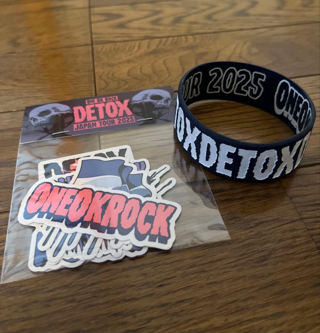 ONE OK ROCK ラバーバンド＆ステッカー DETOX 2025 - メルカリ