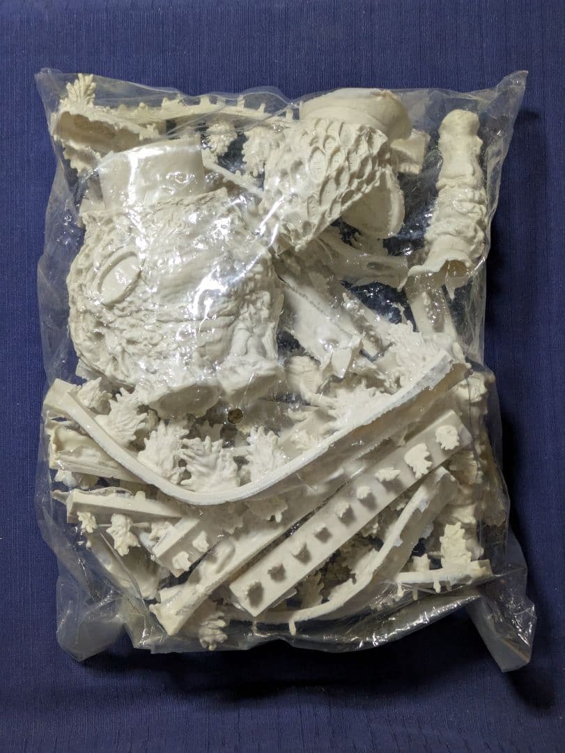 海洋堂　1/100スケール 「ガラモン」ソフトビニールキット（新品、未使用）