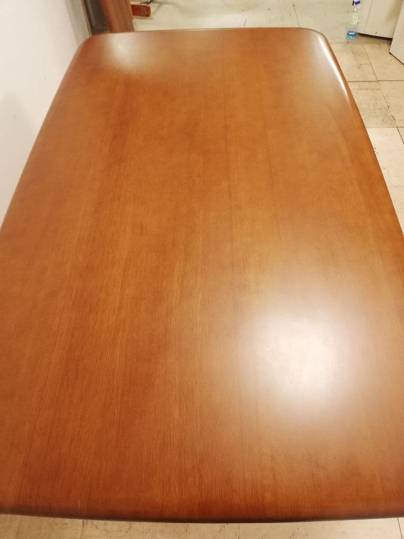 IDC大塚 飛騨産業 キツツキマーク HIDA クレセント ダイニングテーブル