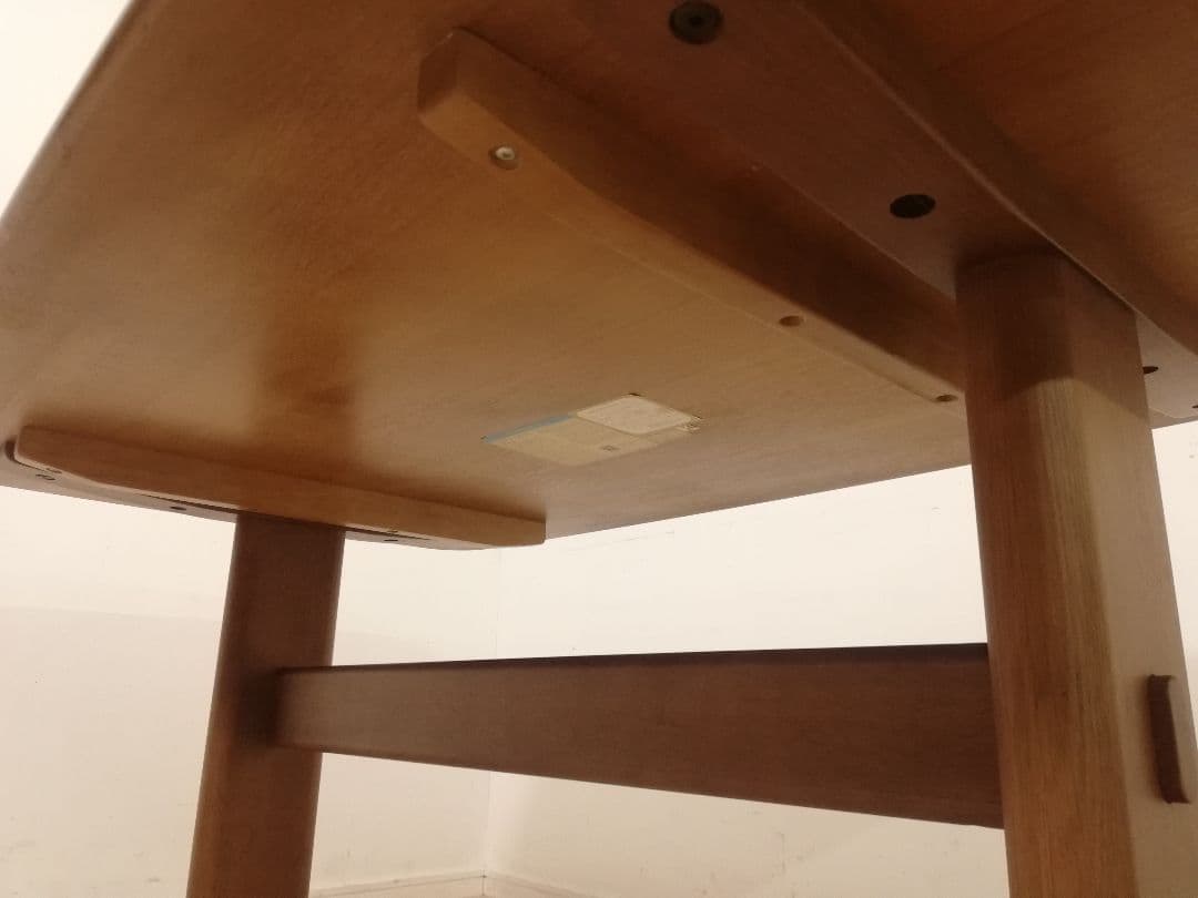 IDC大塚 飛騨産業 キツツキマーク HIDA クレセント ダイニングテーブル