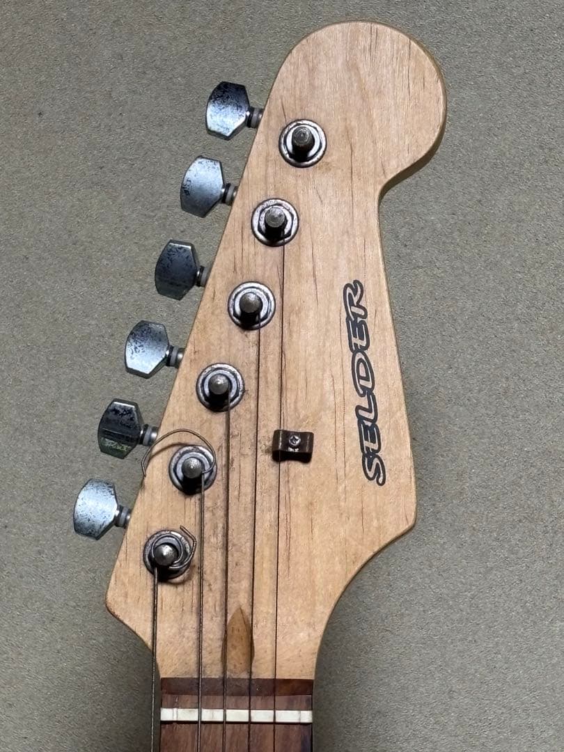 SELDERエレキギター ブラック