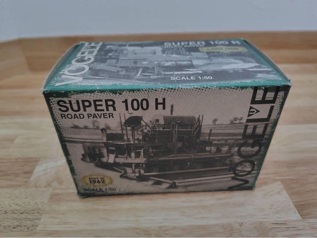 ミニカー NZG 1/50 VOGELE SUPER 100H ROAD PAVER