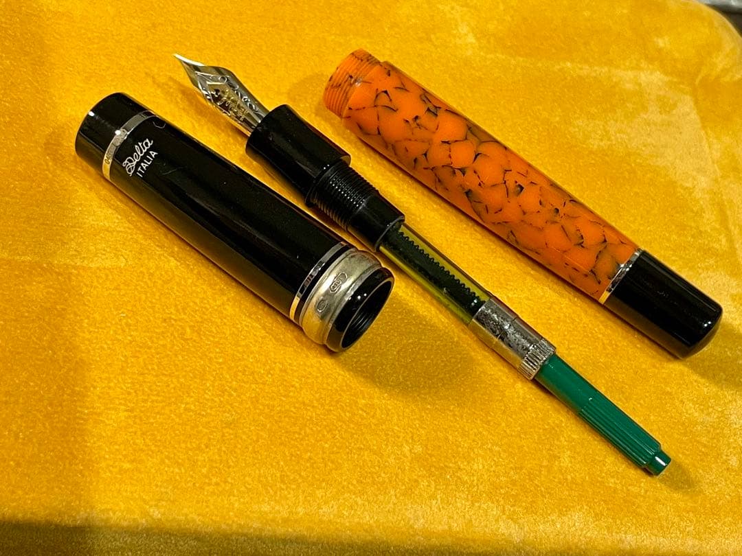 まー　デルタ　万年筆　IIMILLENNIO コレクション　ダークオレンジ