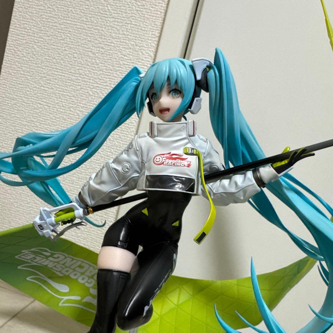 初音ミク　レーシングミク　2022　フィギュア