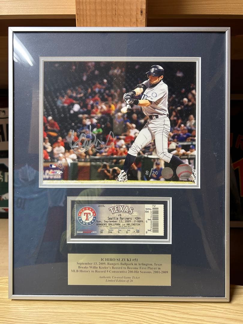 ど*ゃ様 ROIROM 直筆サイン入りフォトフレーム Happy