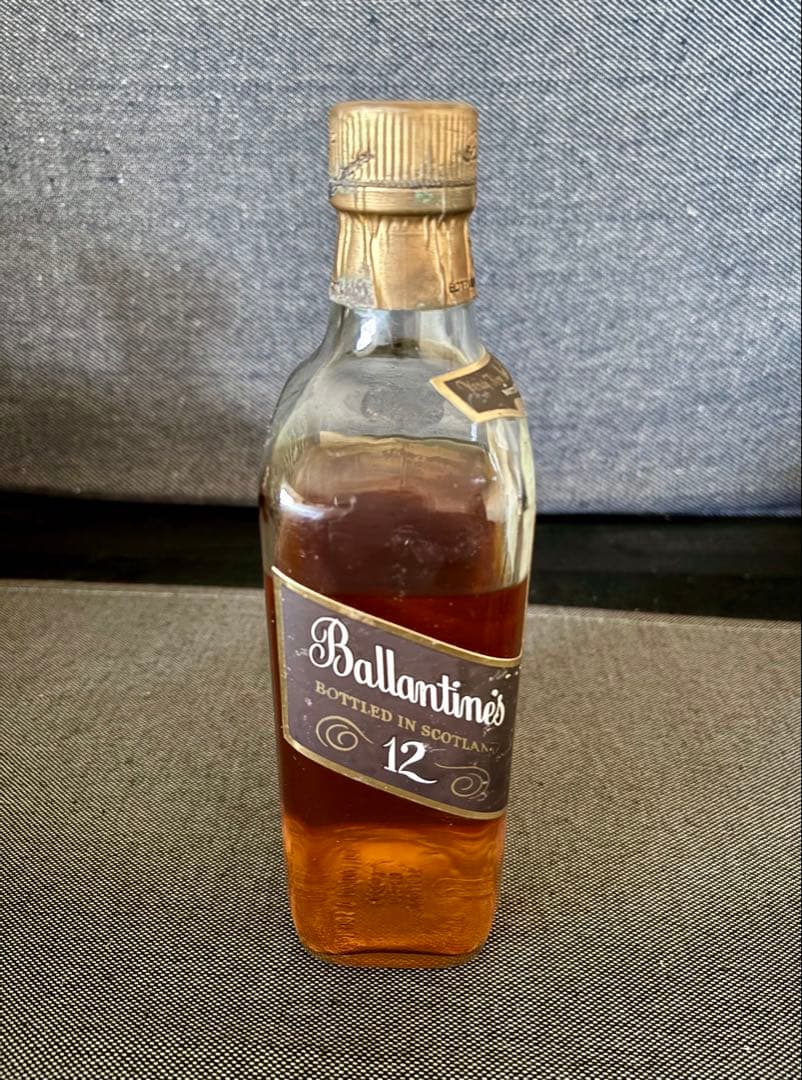 バランタイン12年 赤青紋章 裏面エンボス有り 1960年代 古酒 未開封