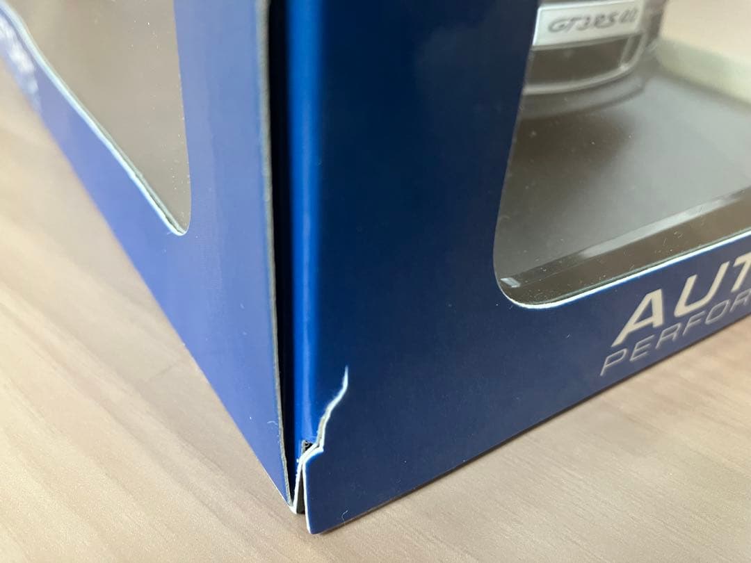 ミニカー AUTOart Porsche 911 GT3 RS 4.0 1/18