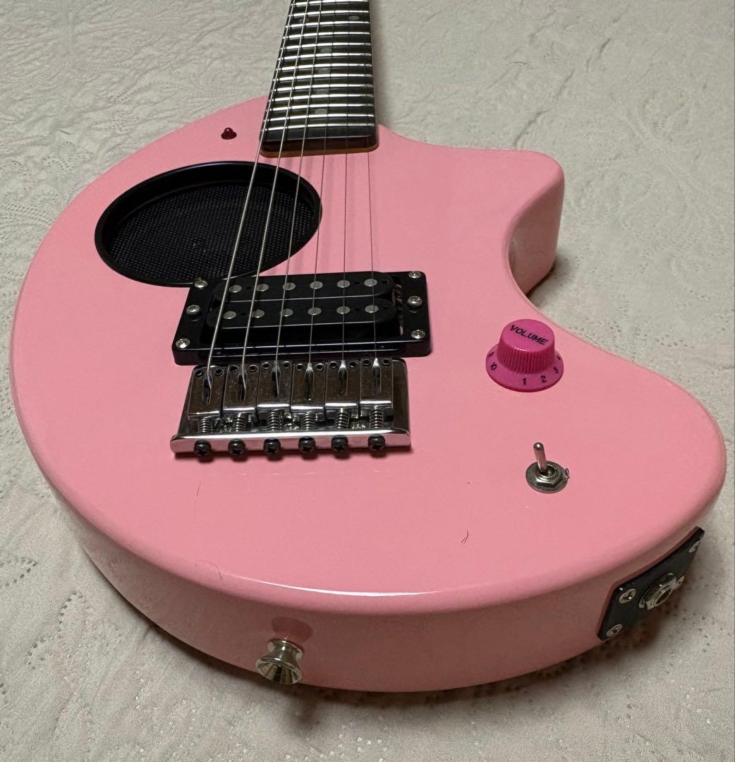 超美品 フェルナンデス ZO-3 エレキギター ピンク ソフトケース付き