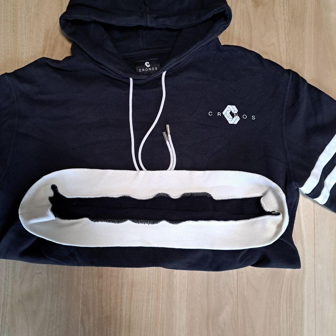 クロノスCRONOSフード付きパーカー ブラックスウェット