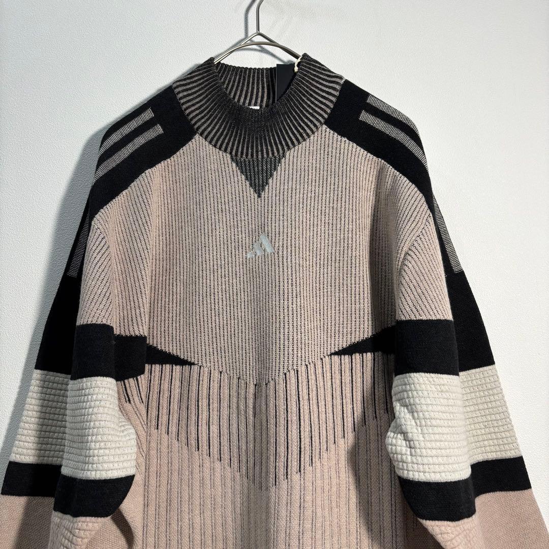 未使用　adidasゴルフ　モックネックセーターキルティングハーフパンツ　セット