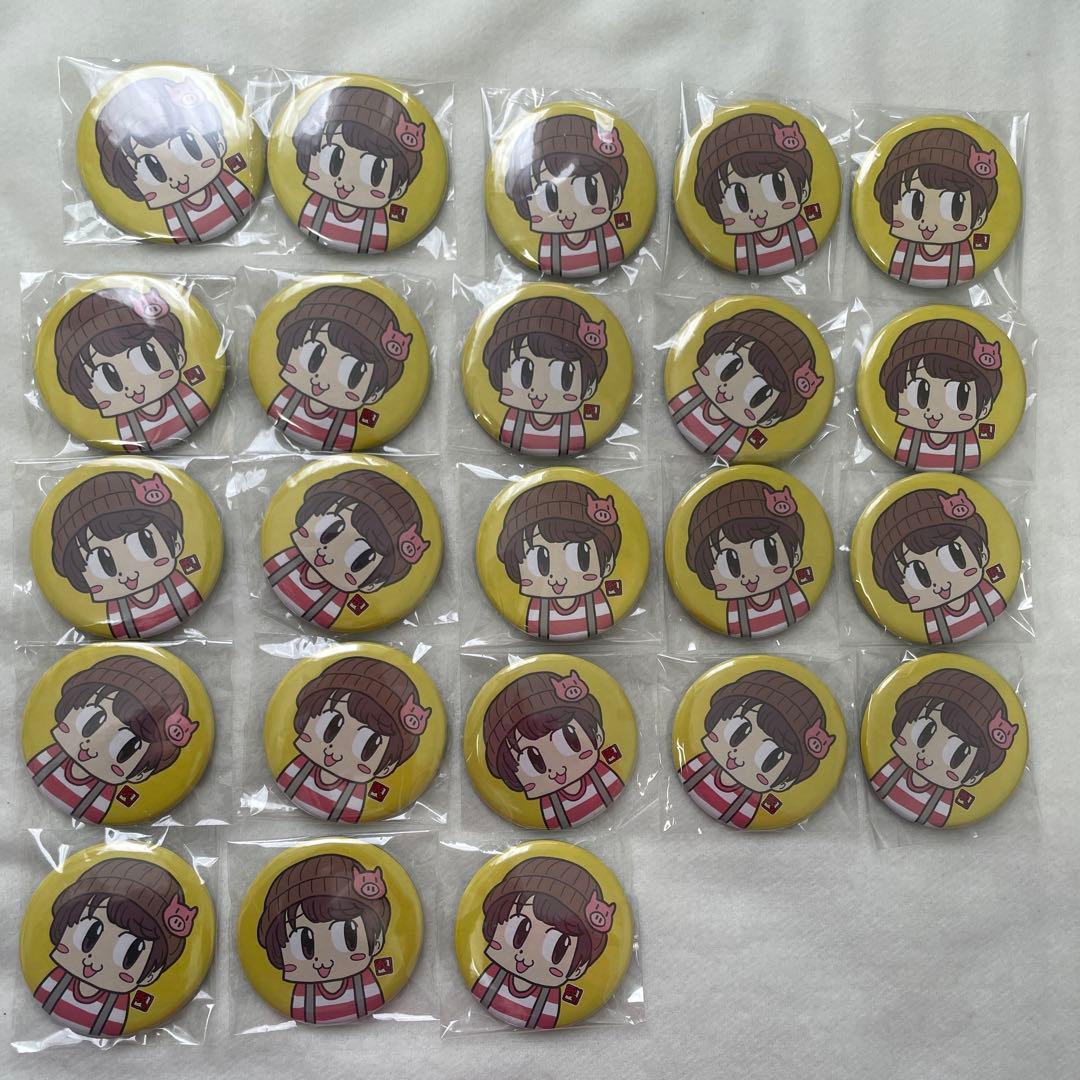 シャオロン 祭りの主役 缶バッジ - メルカリ