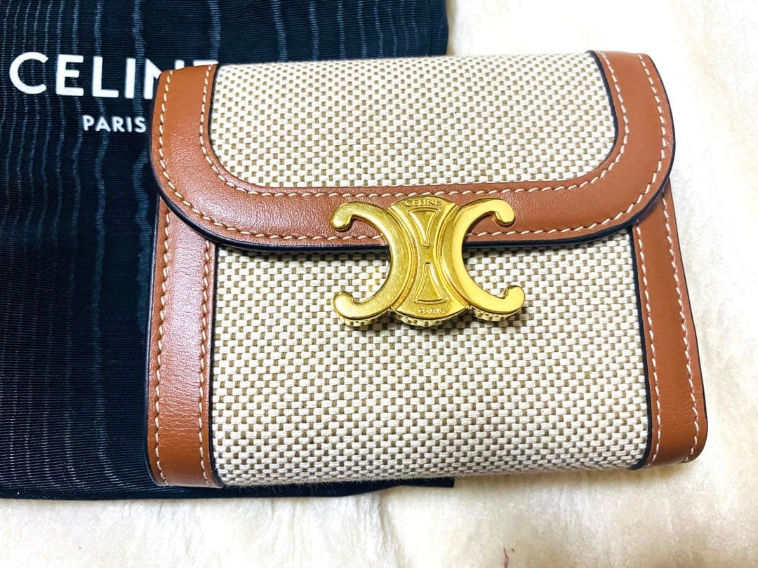 CELINE セリーヌ❤︎ スモールフラップウォレット トリオンフ
