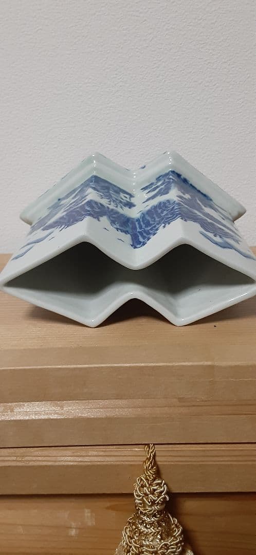 土日sale！中国陶磁 置物飾り 花瓶 骨董品