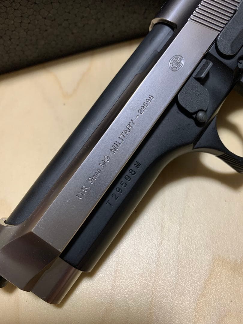 東京マルイM92Fガスブローバック　ハーフシルバー固定ホップ、デッコキング機能無