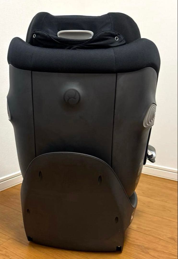 チャイルドシート　シローナ SX2 i-Size インレイ付