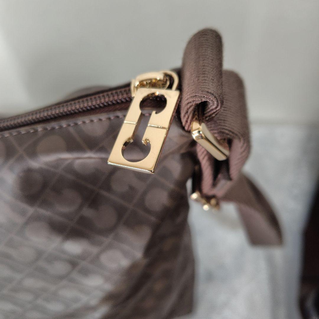 GHERARDINIゲラルディーニ ソフティ軽量ショルダーバック ブラウン