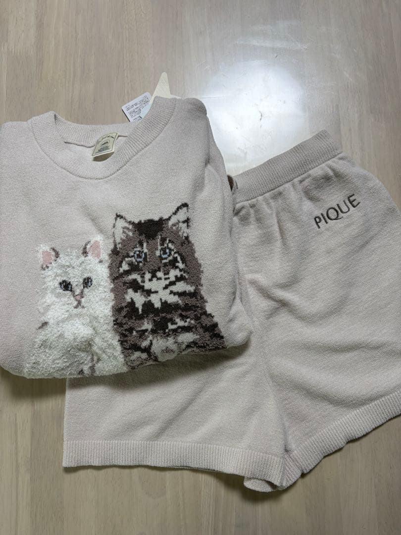 し*ん様 【最終値下】PIQUE 猫刺繍 ルームウェアセット 新品未使用　ジェラ