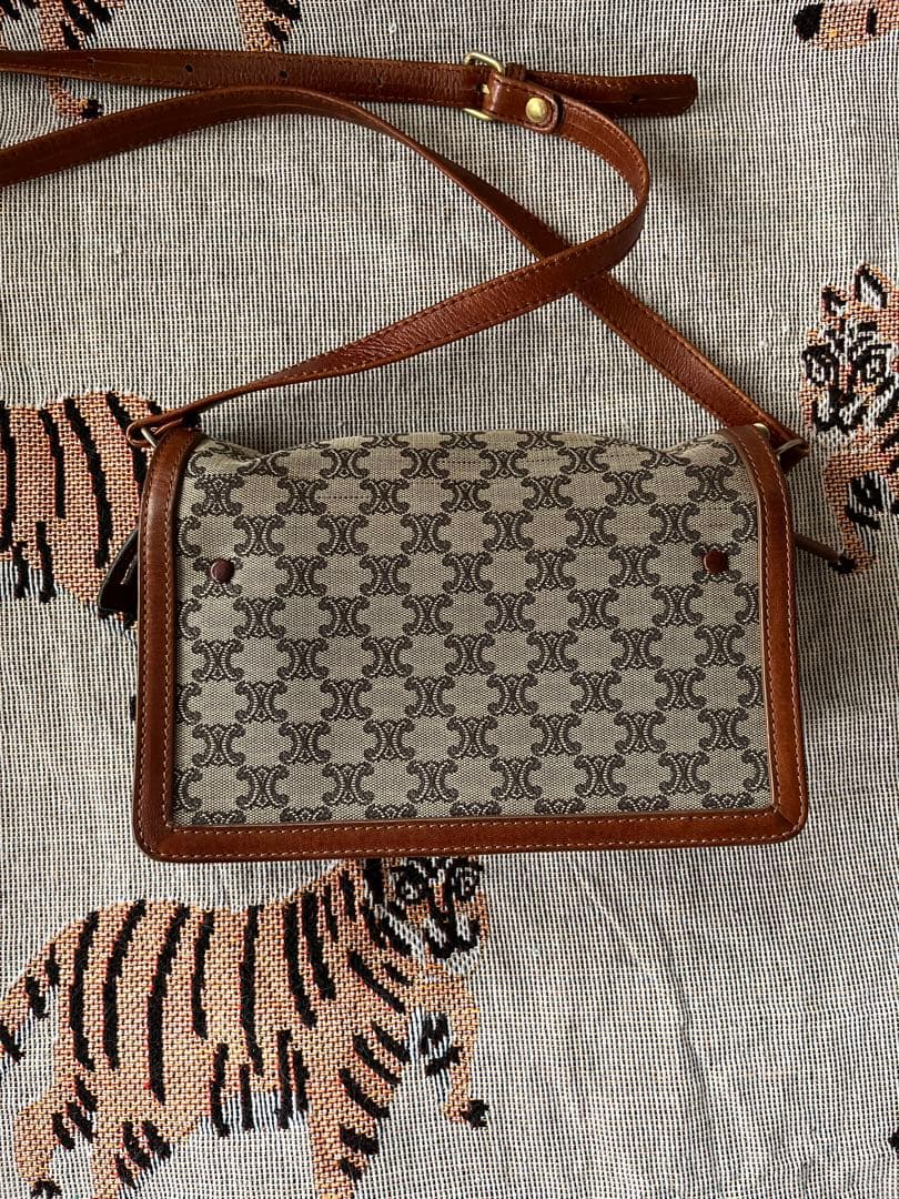 オールドセリーヌ　トリオンフショルダーバッグ