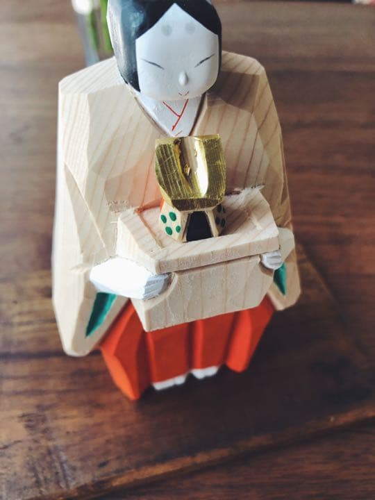 浦弘園作 奈良一刀彫「月こよみ」巫女さん 美品 ショップ