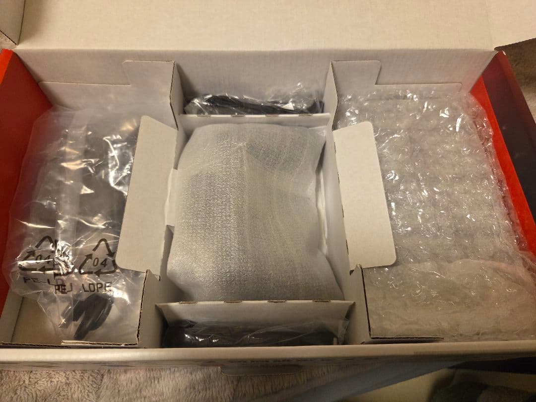 Nintendo Switch 本体 青とオレンジのジョイコン付き