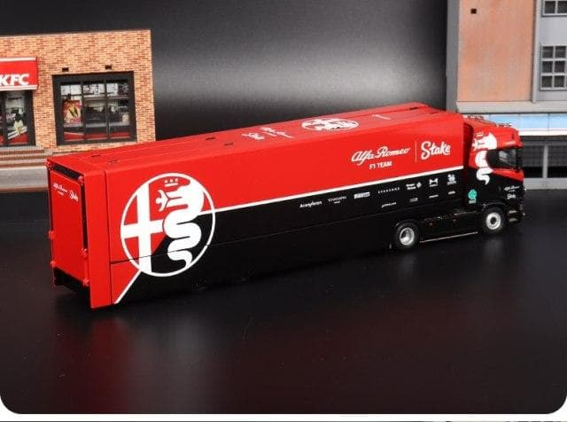 ケンファイ 1/64 スカニア  トランスポーター アルファロメオ