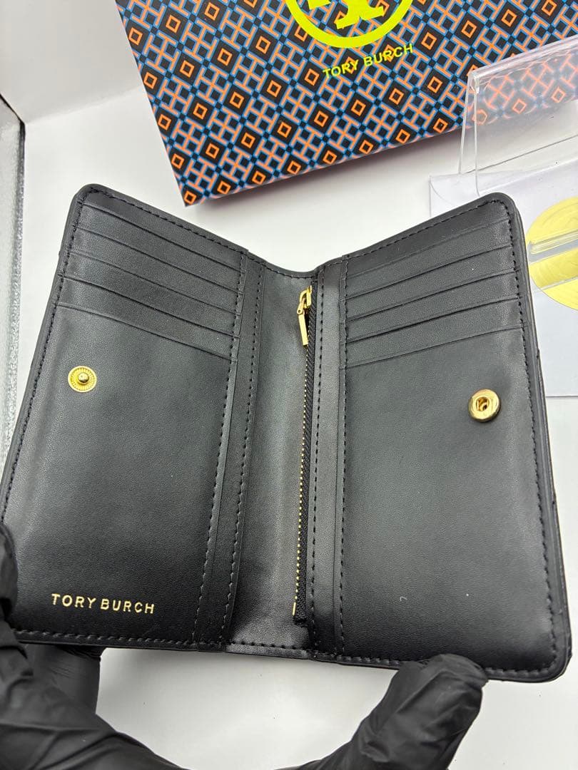 トリーバーチ 未使用品 二つ折り財布 キラ ミディアム 56607 正規品