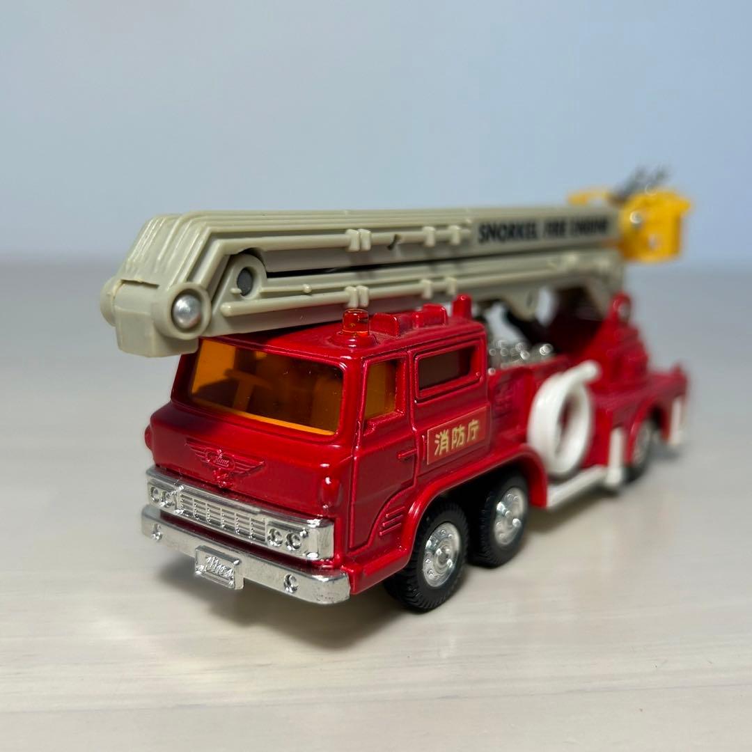 トミカダンディ　日野　シュノーケル　消防車
