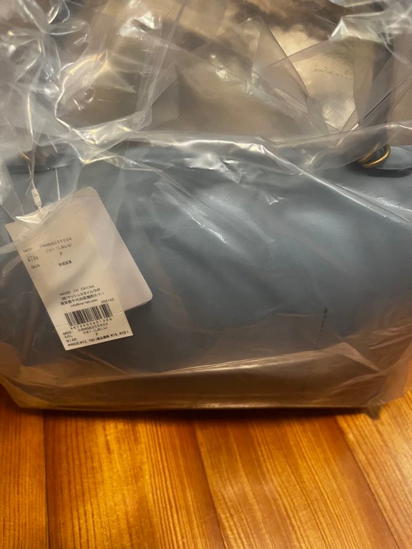 Mila Owenメタルモチーフスクエアバッグ