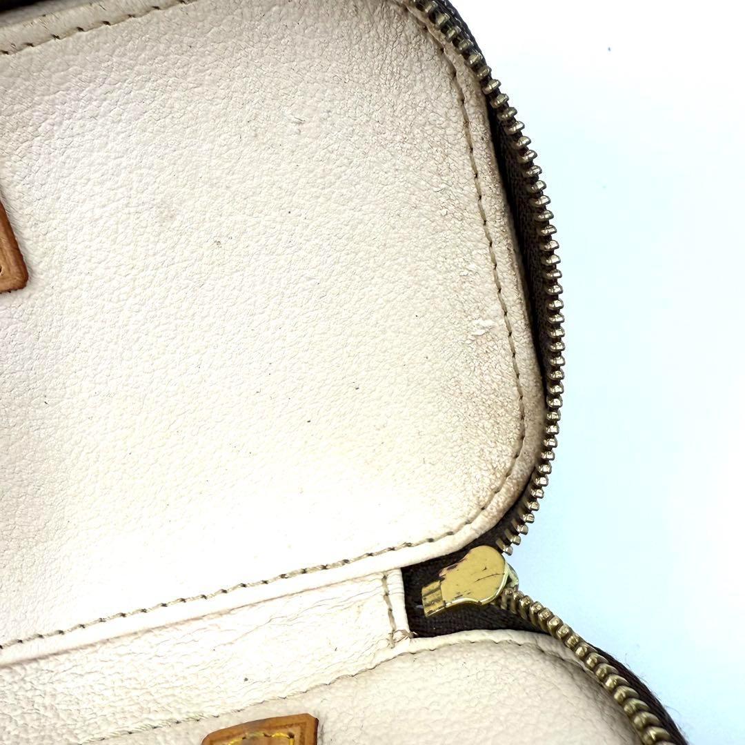 LOUIS VUITTON ルイ・ヴィトン　モノグラム 化粧ポーチ