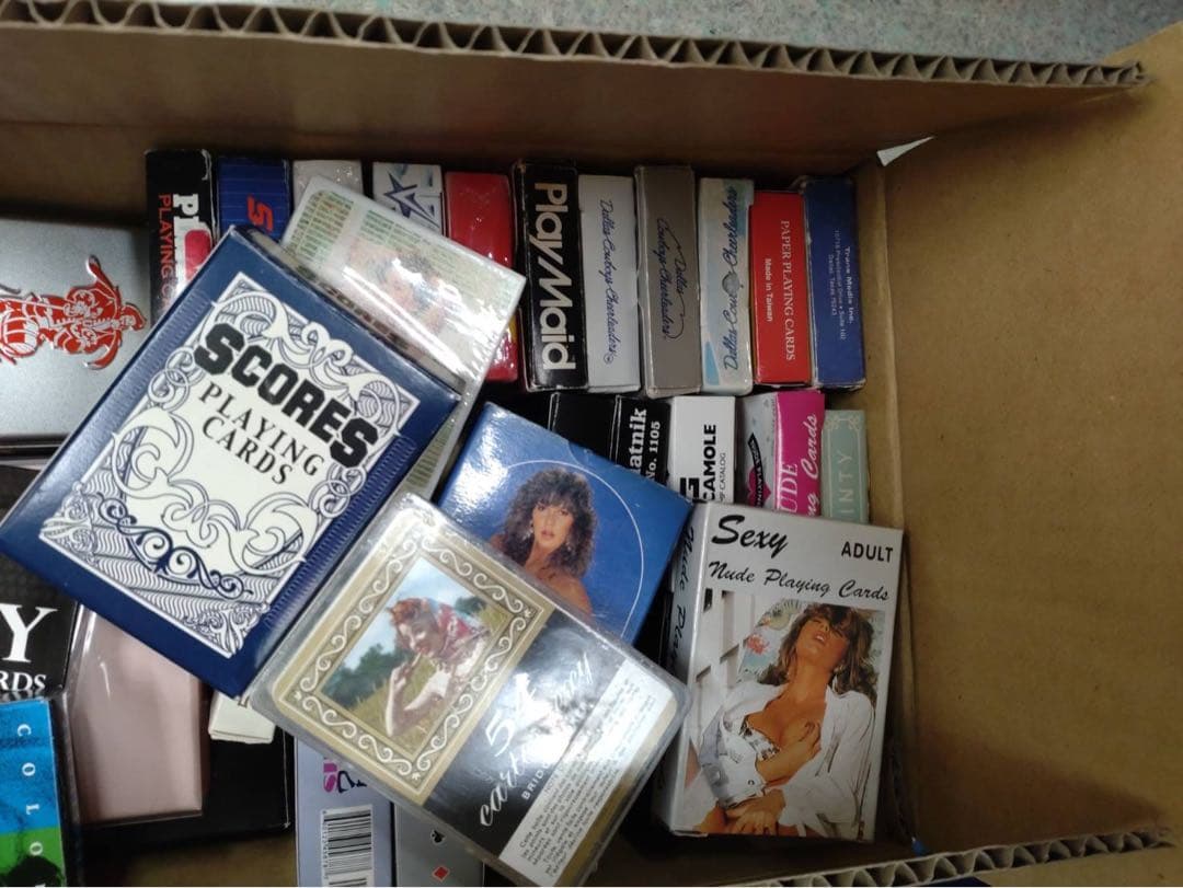 セクシーヌード　トランプ　レア　50個以上