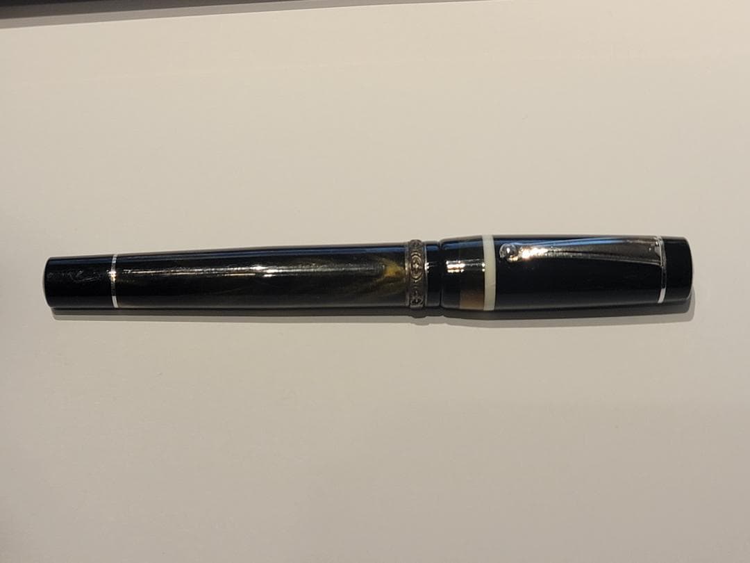 ＊限定値下 Delta Passion Green 万年筆 M 廃盤/日本未発売