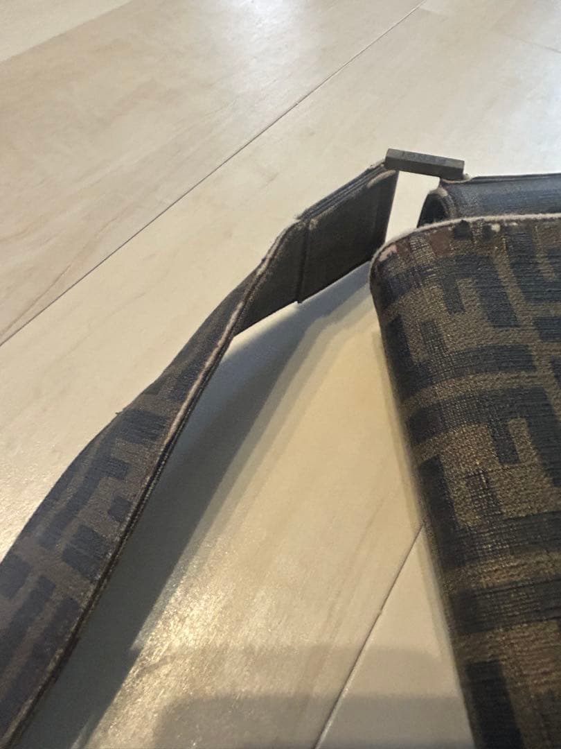 Fendi FFロゴパターン ショルダーバッグ